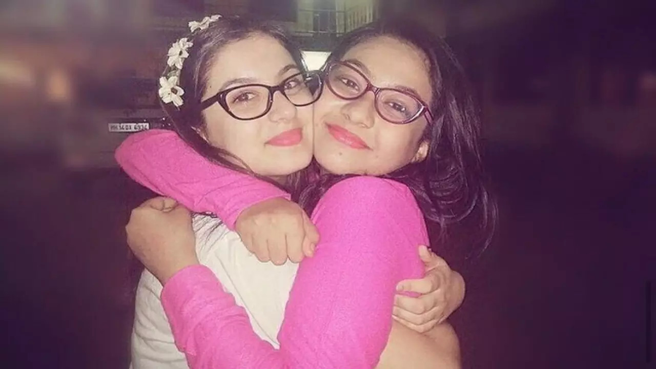 Tunisha Sharma with Reem Shaikh