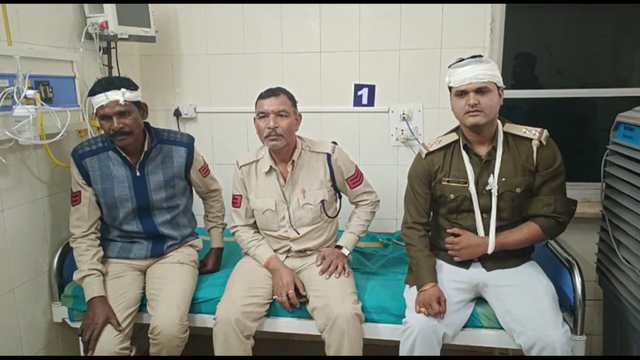 Chhatisgarh Policemen attacked