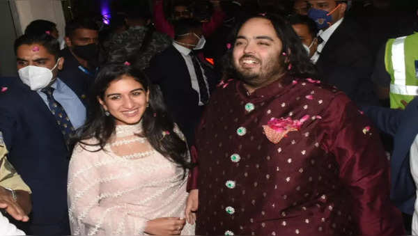 Newly engaged Anant Ambani, Radhika Merchant receive grand welcome at ...