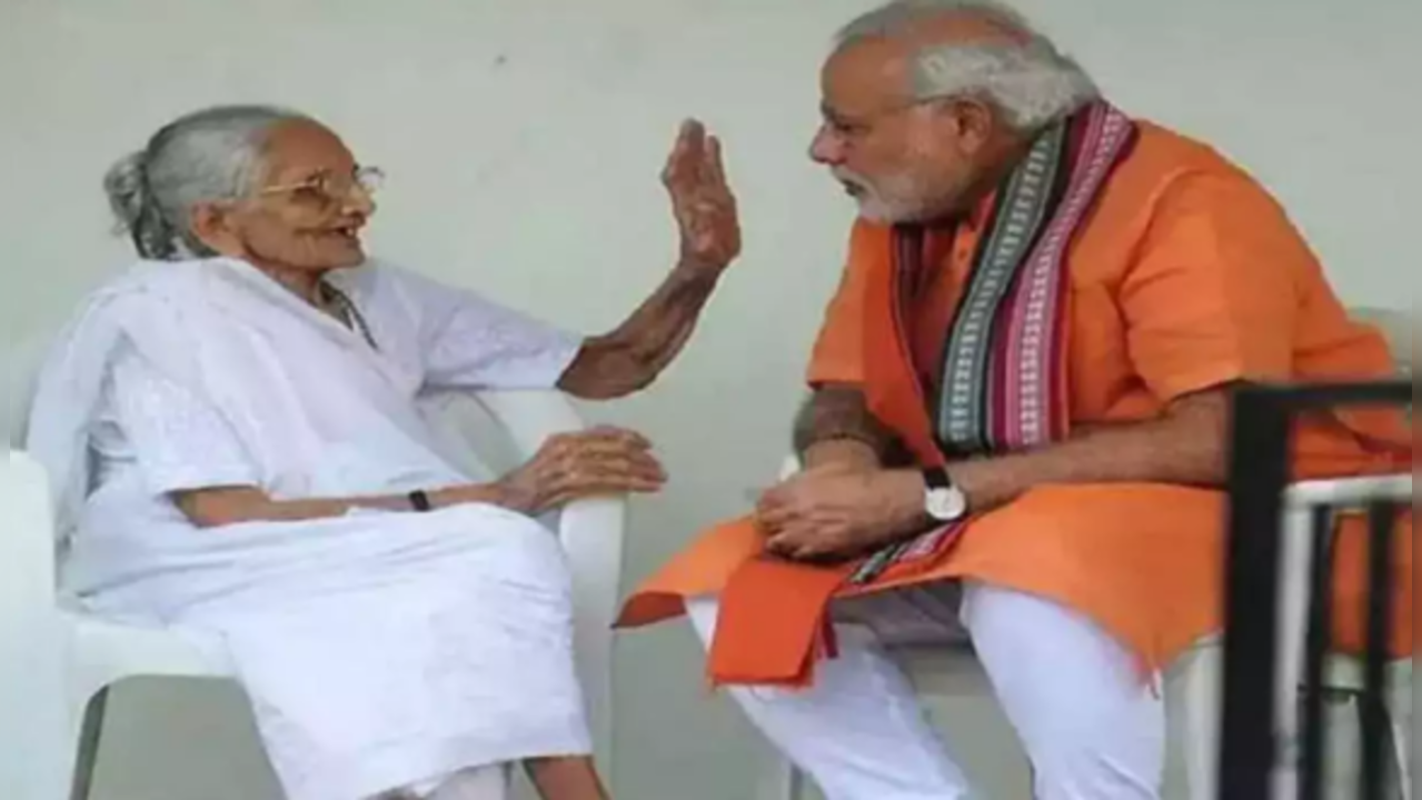 Prime Minister Narendra Modis Mother Heeraben Passes Away Health