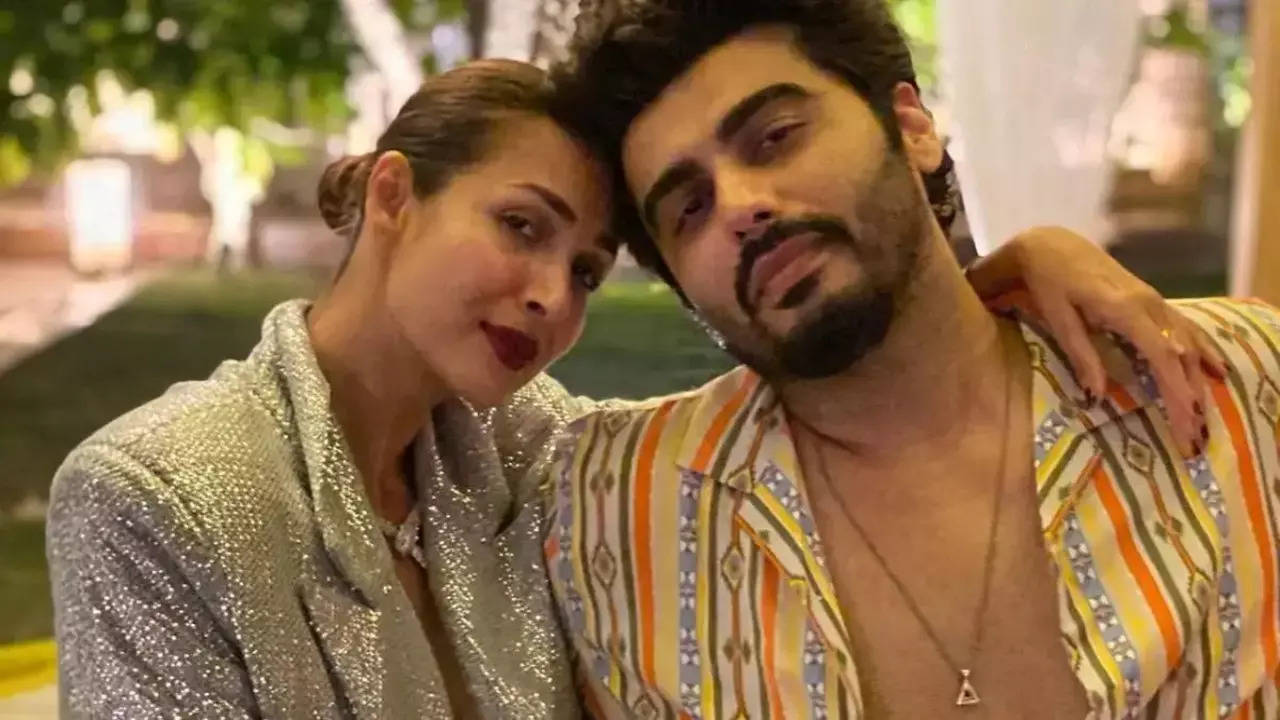 Did Malaika Arora just CONFIRM wedding with Arjun Kapoor? Actress spills the beans while fighting for mom's 'kangan'