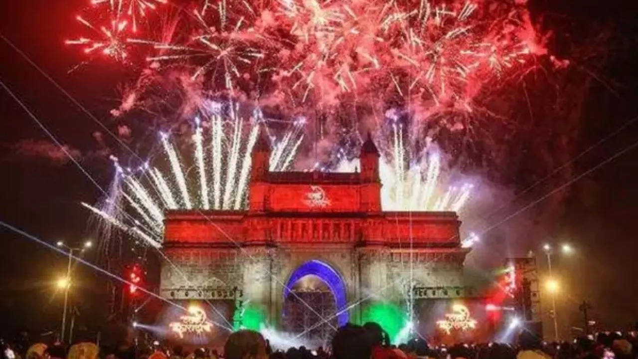 Mumbai New Year guide Firecrackers to traffic, check what is allowed