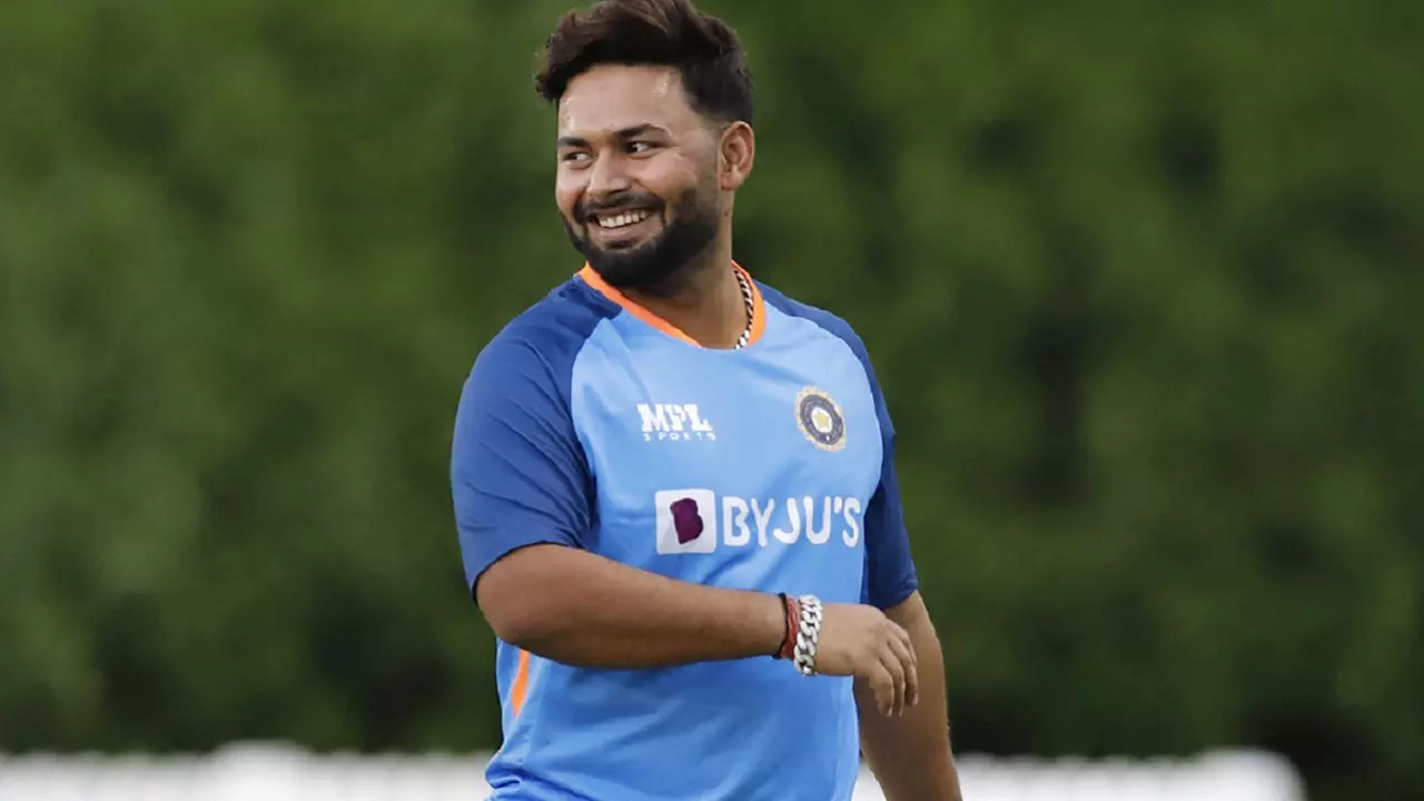 Rishabh Pant undergoes minor plastic surgery on injured forehead, out ...