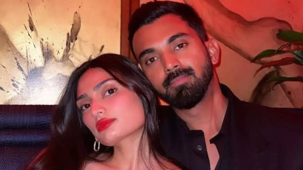 KL Rahul brutally trolled for sharing pics with GF Athiya Shetty from NYE: Take a long leave, enjoy honeymoon period