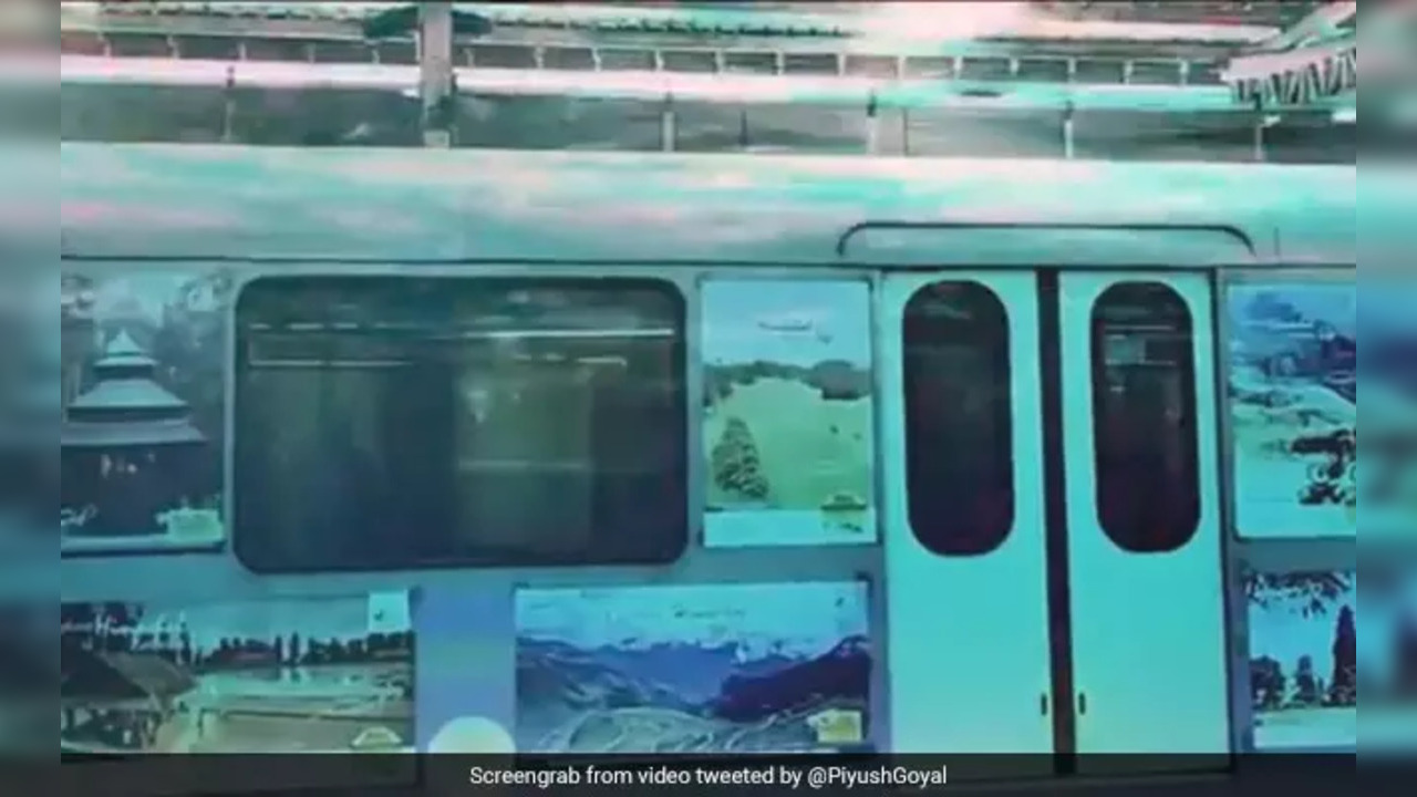 underwater metro kolkata - Piyush Goyal twitter.