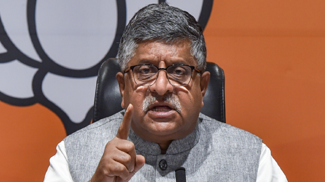 Ravi Shankar Prasad slams Rahul Gandhi