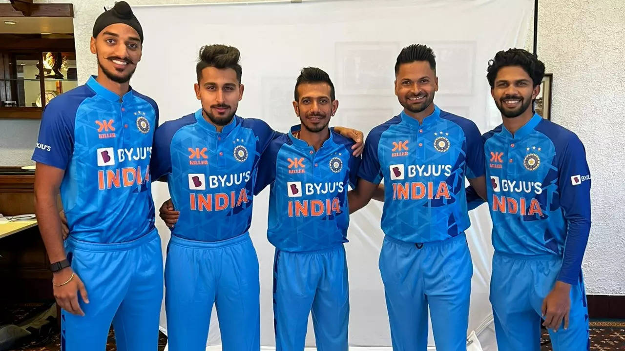 Billion Cheers jersey': BCCI unveils Team India's new kit for T20 World Cup  | Cricket - Hindustan Times