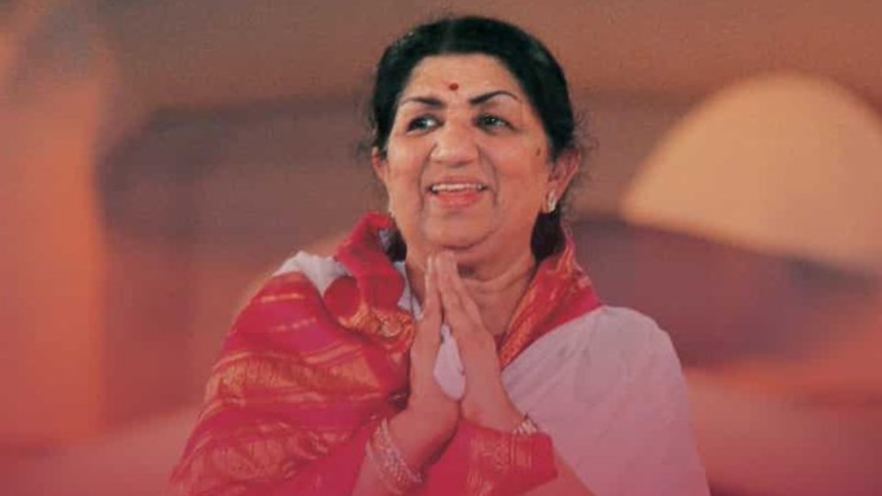 lata-mangeshkar-becomes-only-indian-on-rolling-stone-s-200-greatest