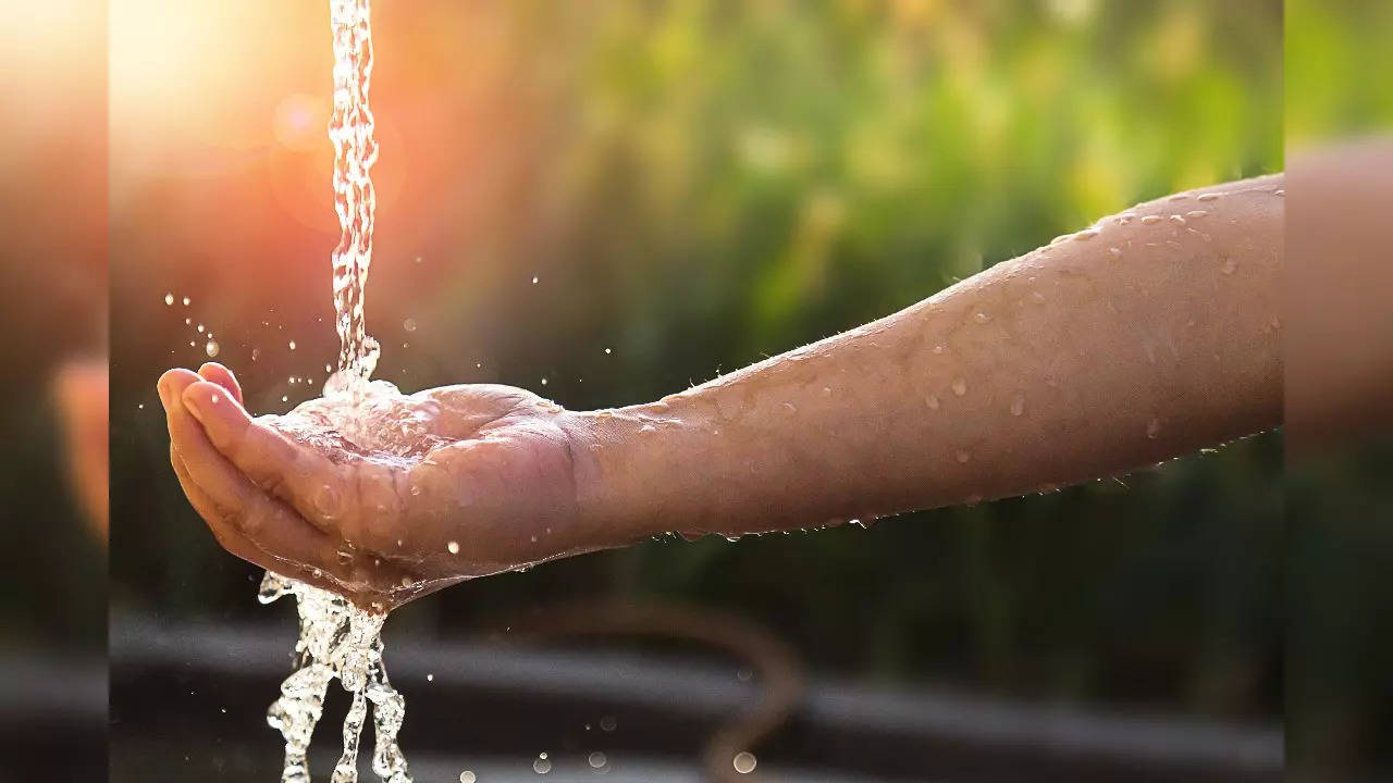 99.9% water contaminants removed in 10 seconds, says study — How this will help resolving potable water crisis - Times Now
