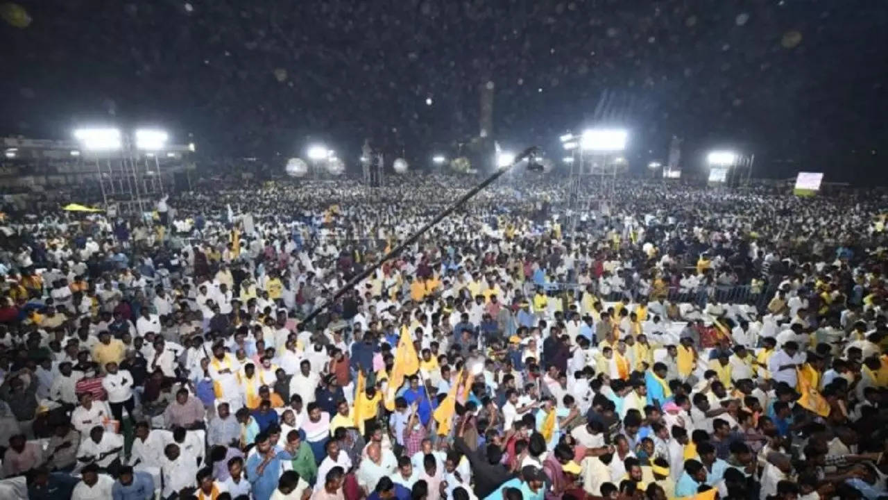 ​Stampede at TDP chief Chandrababu Naidu's public meetings