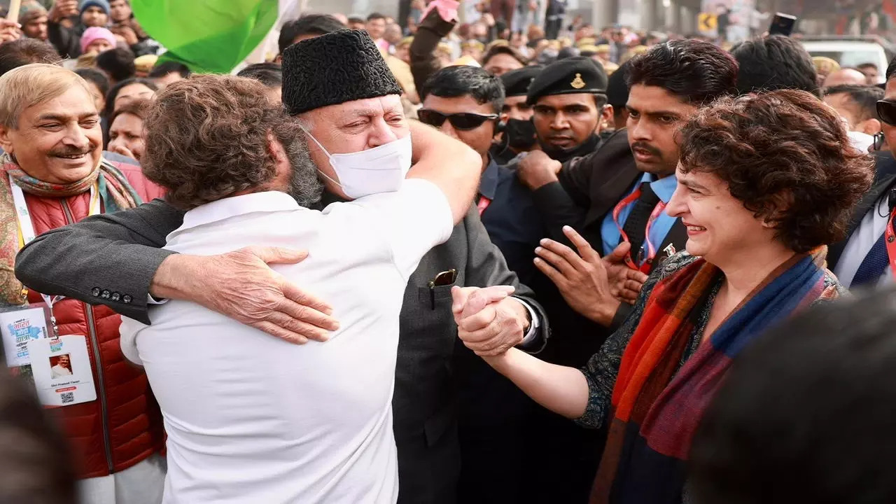 Rahul Gandhi hugs Farooq Abdullah during Bharat Jodo Yatra