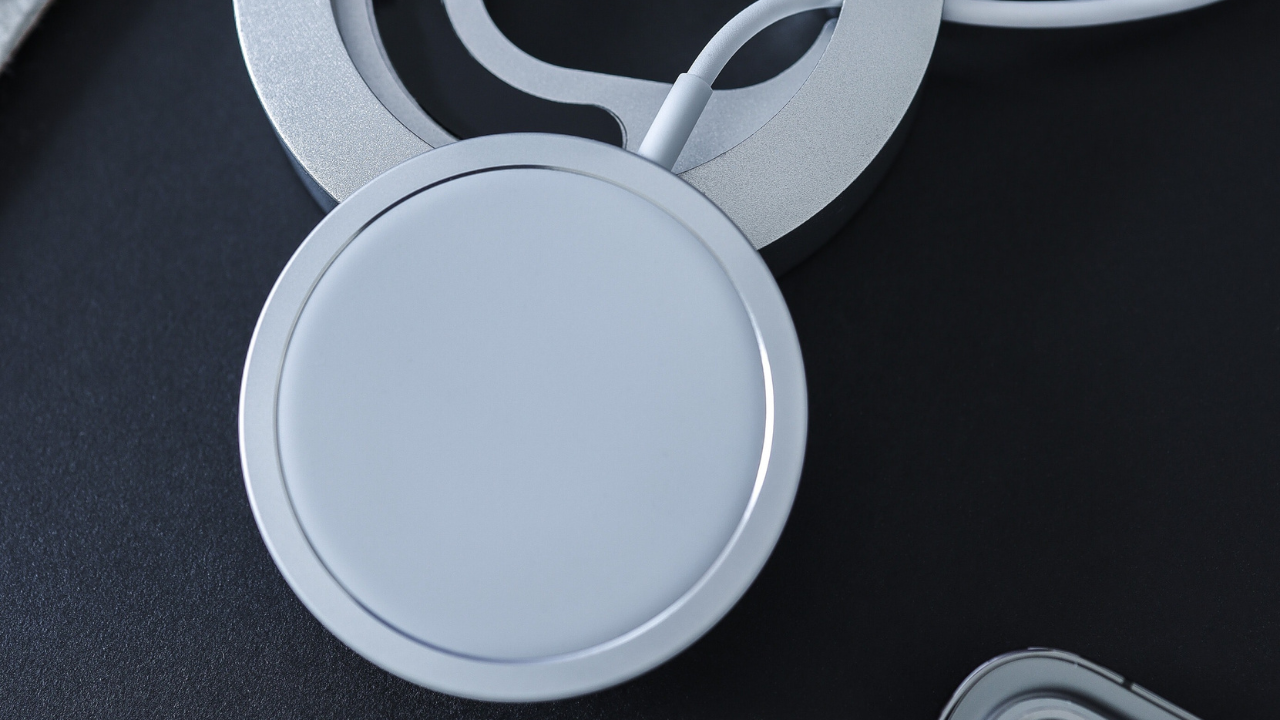 MagSafe Charging Puck