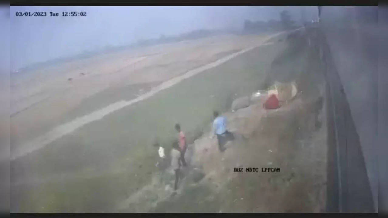 Vande Bharat Express stone pelting