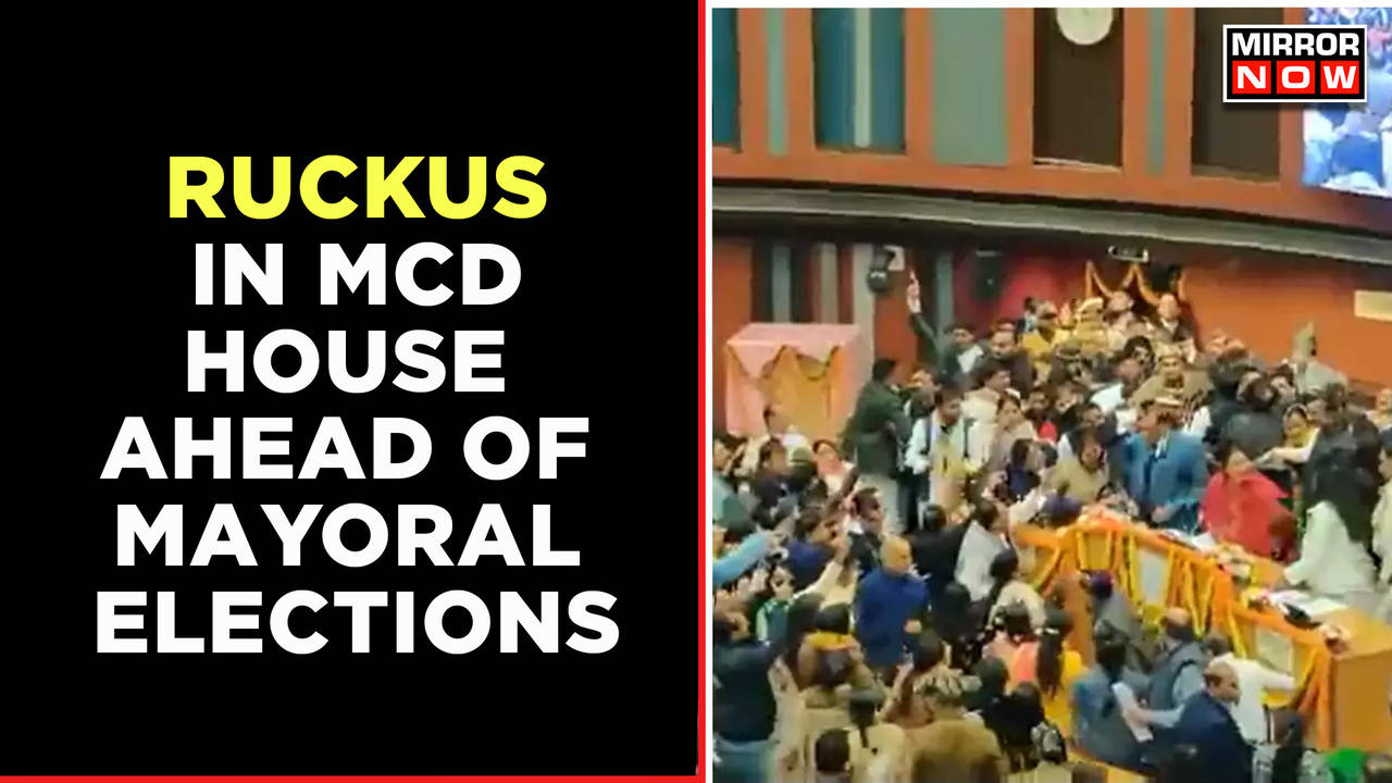 Clashes Between AAP & BJP Councillors In MCD Huose Ahead Of Mayoral ...