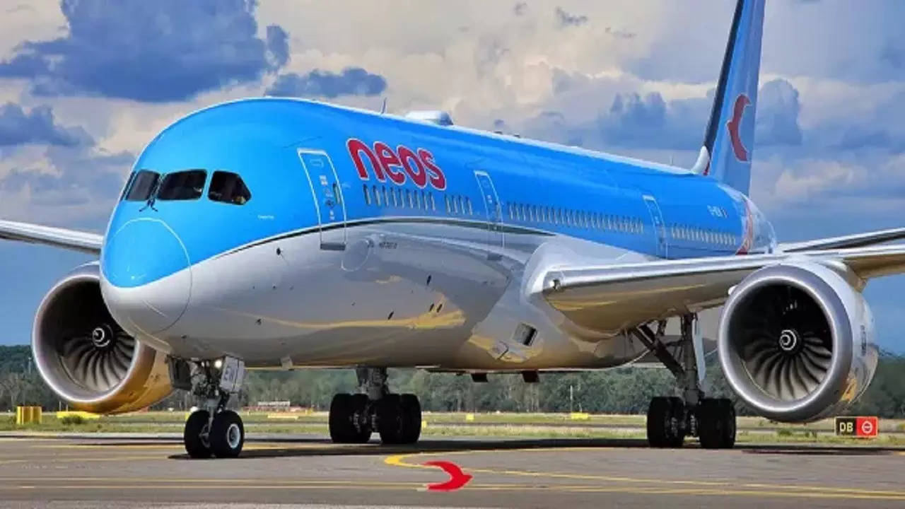 neos airline