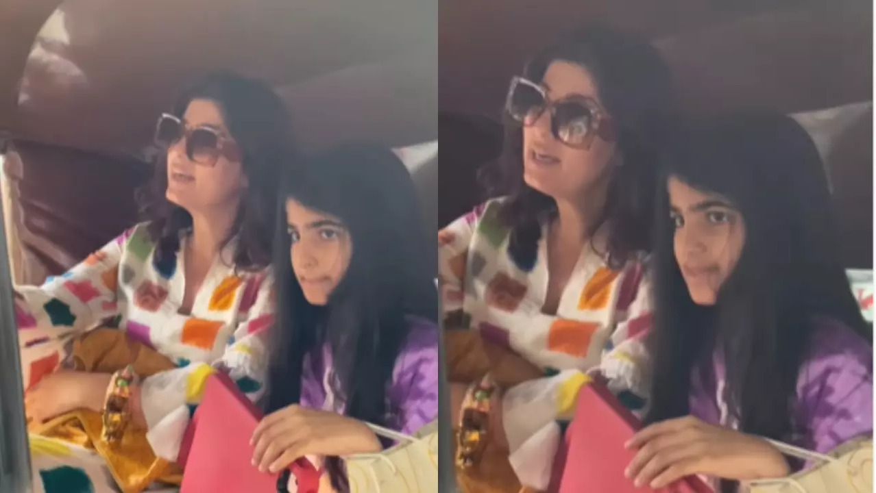 Twinkle Khanna with her daughter Nitara