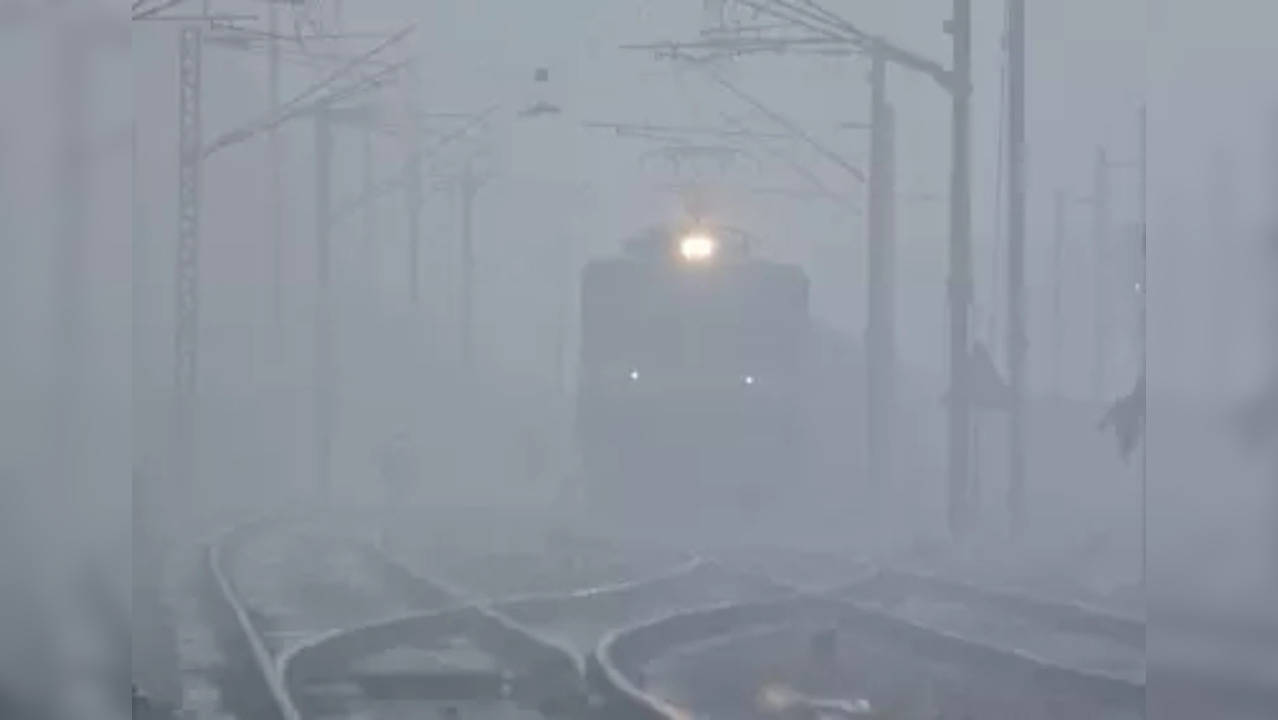 Delhi train