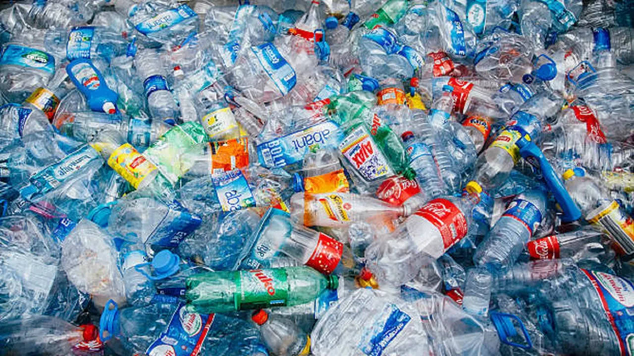 istockphoto-plastic recycle