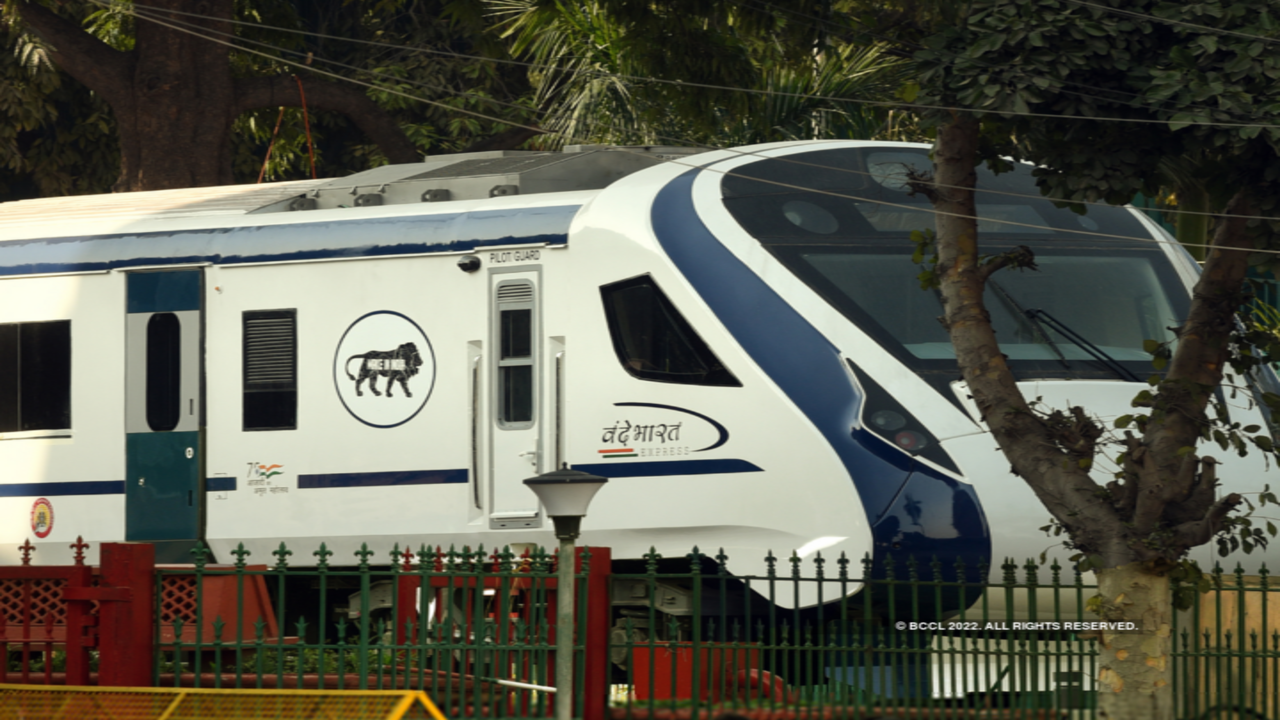Vande Bharat Express Train 700 km in 89 hours, South India to get its