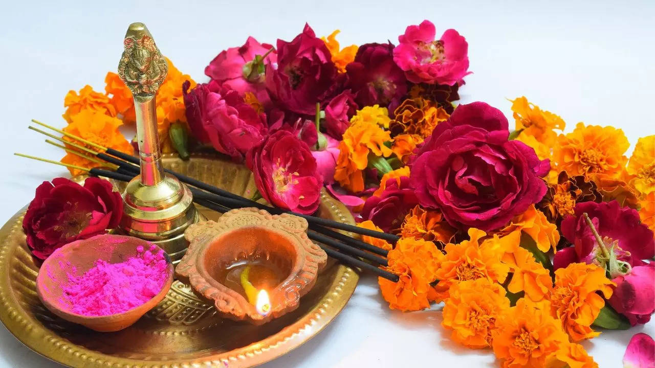 Makar Sankranti 2023 Puja Vidhi Shubh Muhurat And Mantra