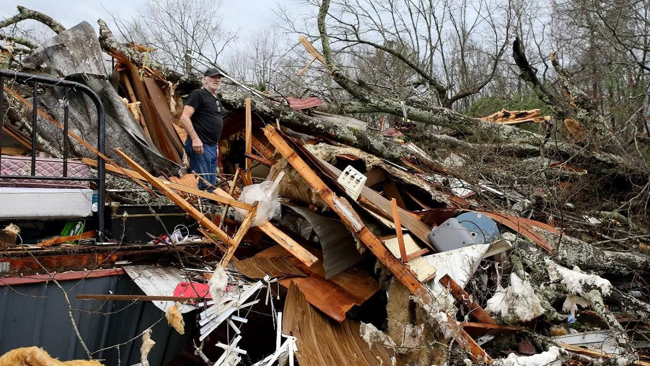 atlanta tornado reuters