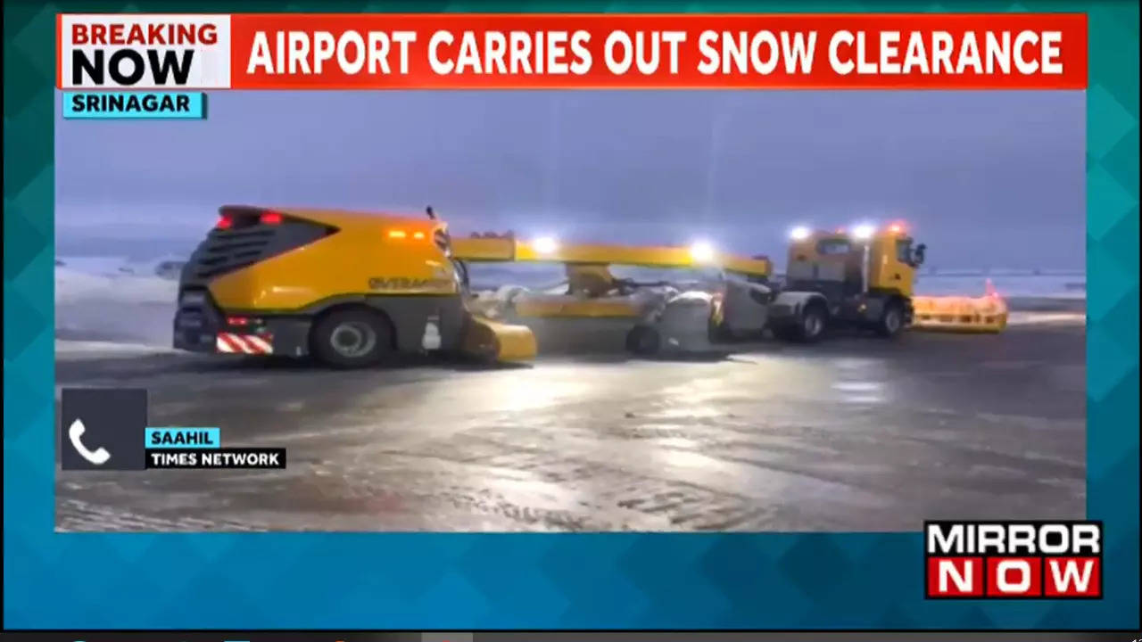 Jammu & Kashmir weather: Srinagar airport resumes flight operations as runways cleared of snow, visibility improves - WATCH