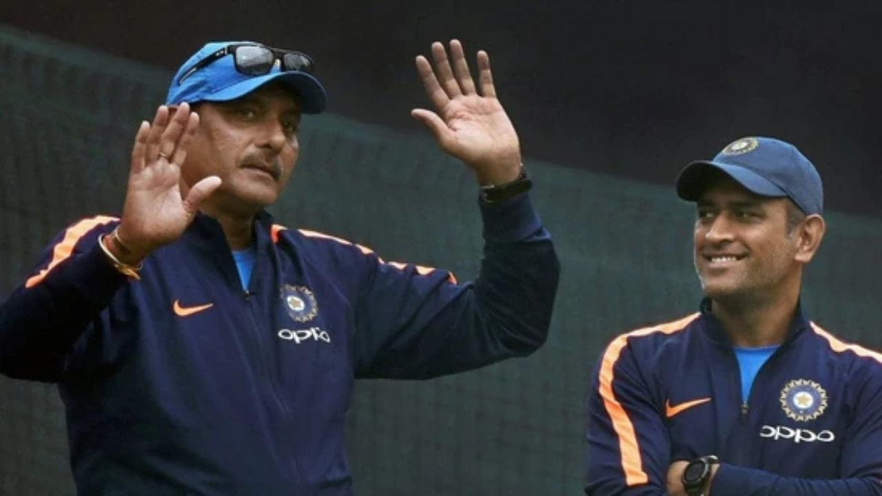 Ravi Shastri MS Dhoni PTI