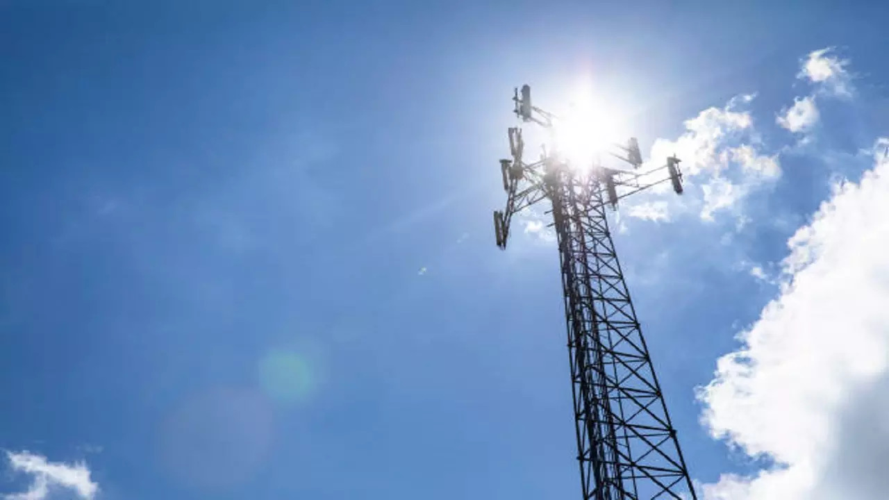 istockphoto-mobile tower