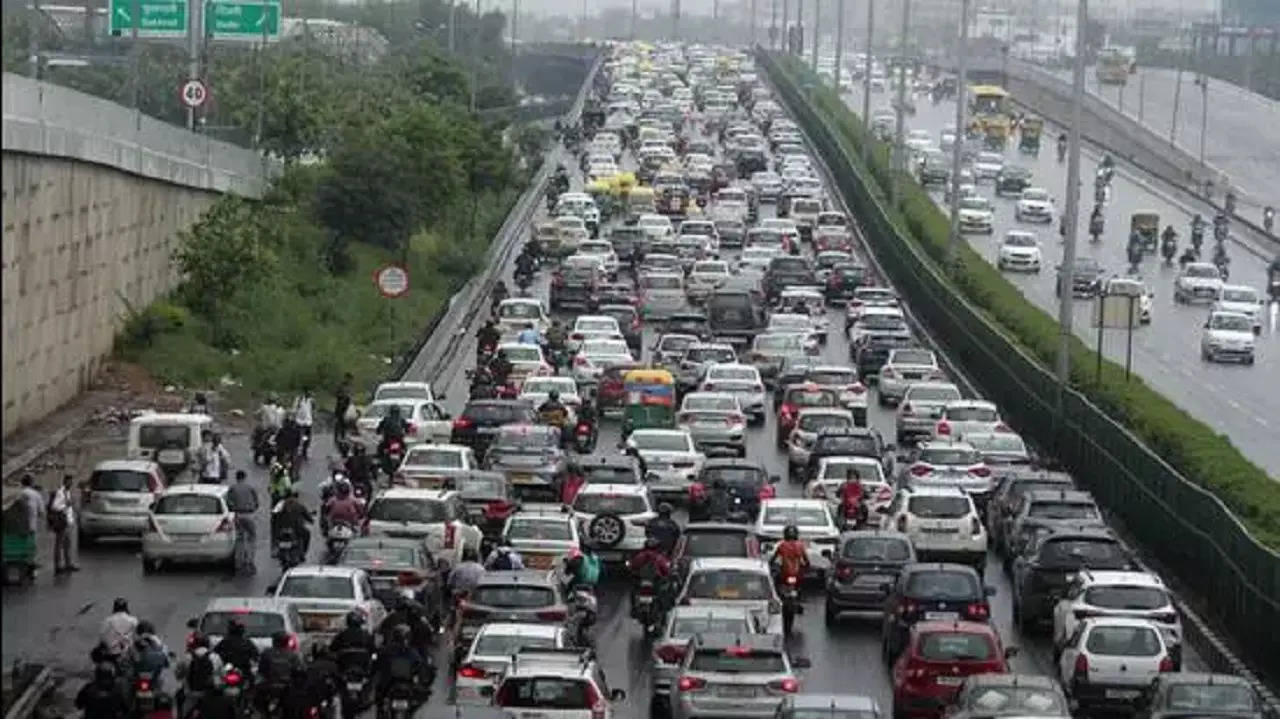 gurugram traffic