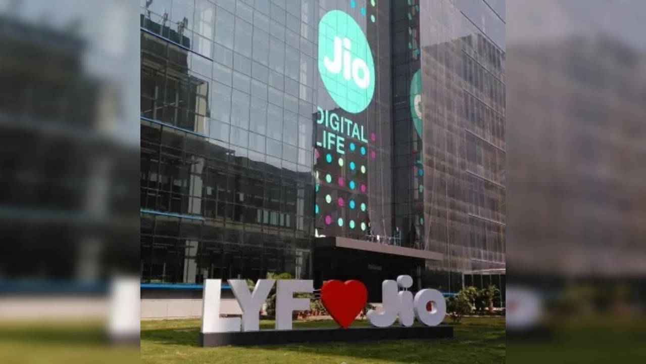 Reliance Jio Q4 net profit at Rs 4,638 crore