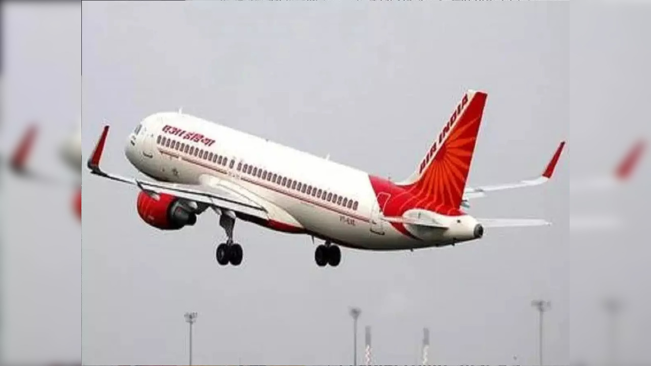 The top management at Air India had previously claimed that they were not informed about the incident after the flight landed.