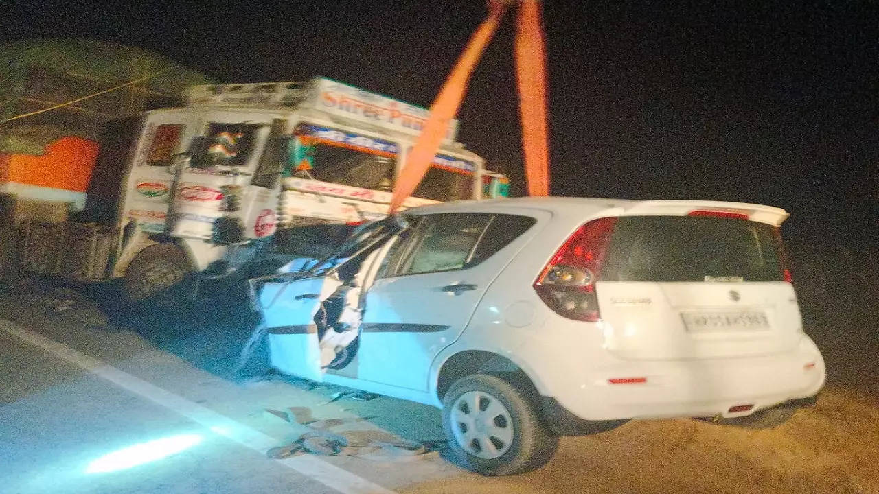 sikar accident.