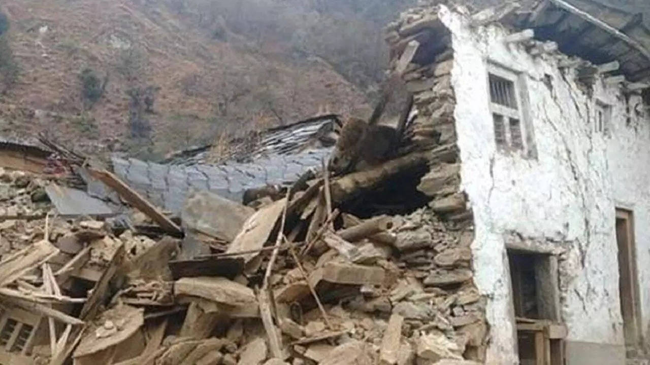 1 Killed, Dozens Of Houses Damaged After 5.9-magnitude Earthquake Jolts ...