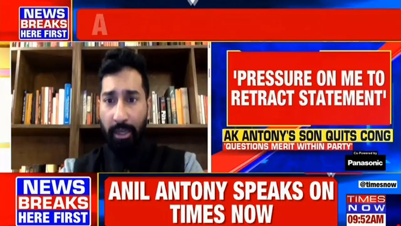 anil antony resigns