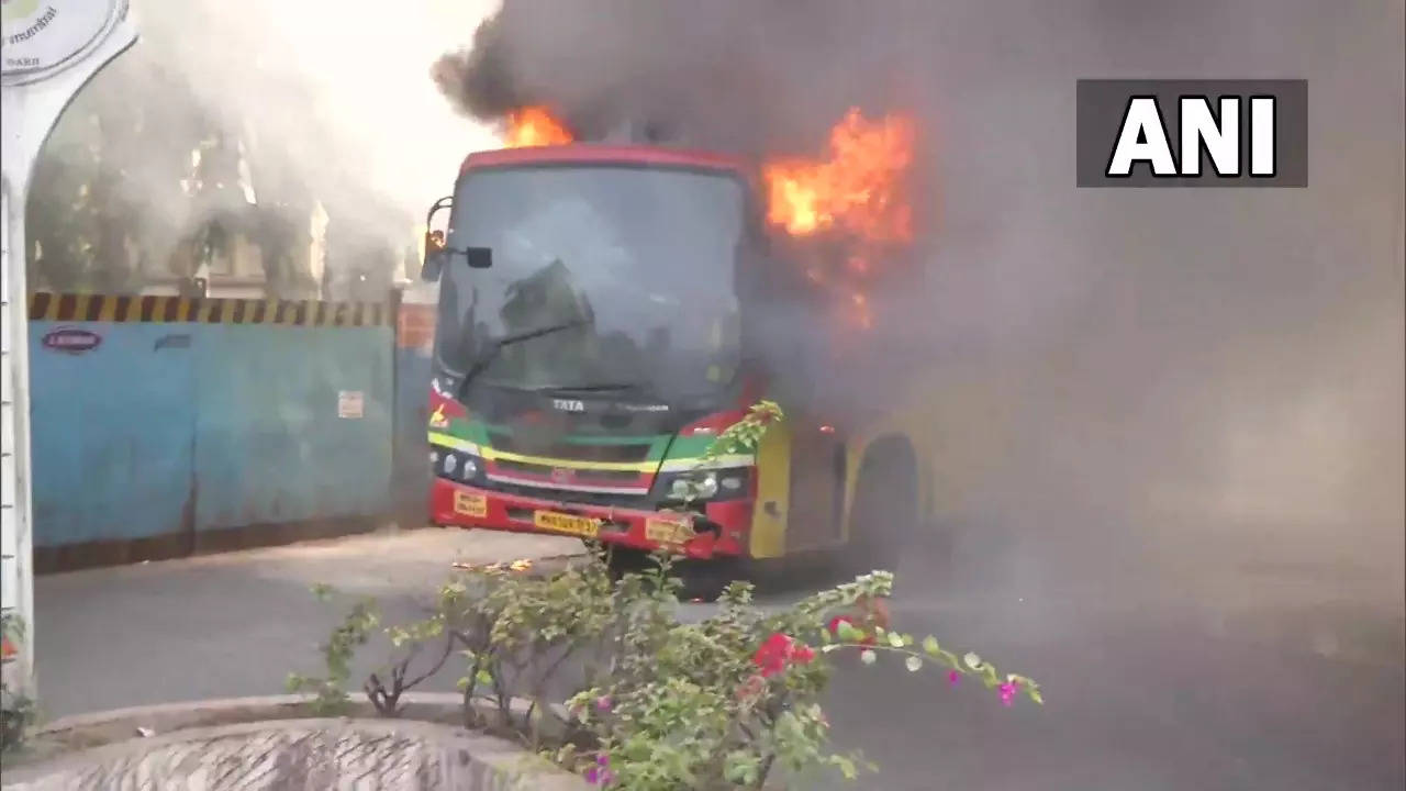 BEST bus fire Mumbai