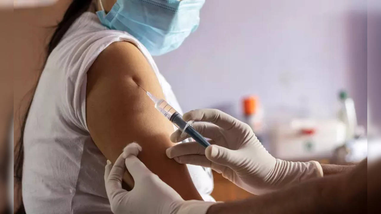 Primary SARS-CoV-2 vaccination has been shown to wane with time and provide lower protection from disease with new viral variants, prompting the World Health Organisation (WHO) to recommend the administration of booster doses.