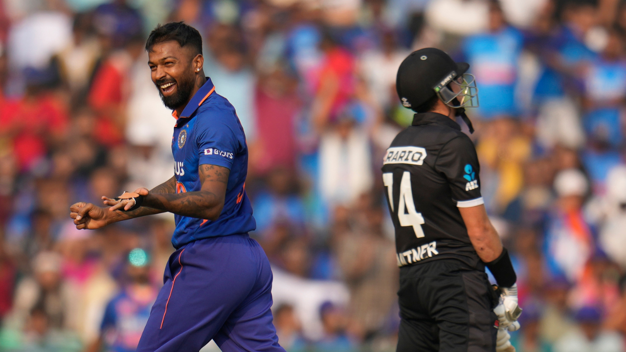 Hardik Pandya, Mitchell Santner