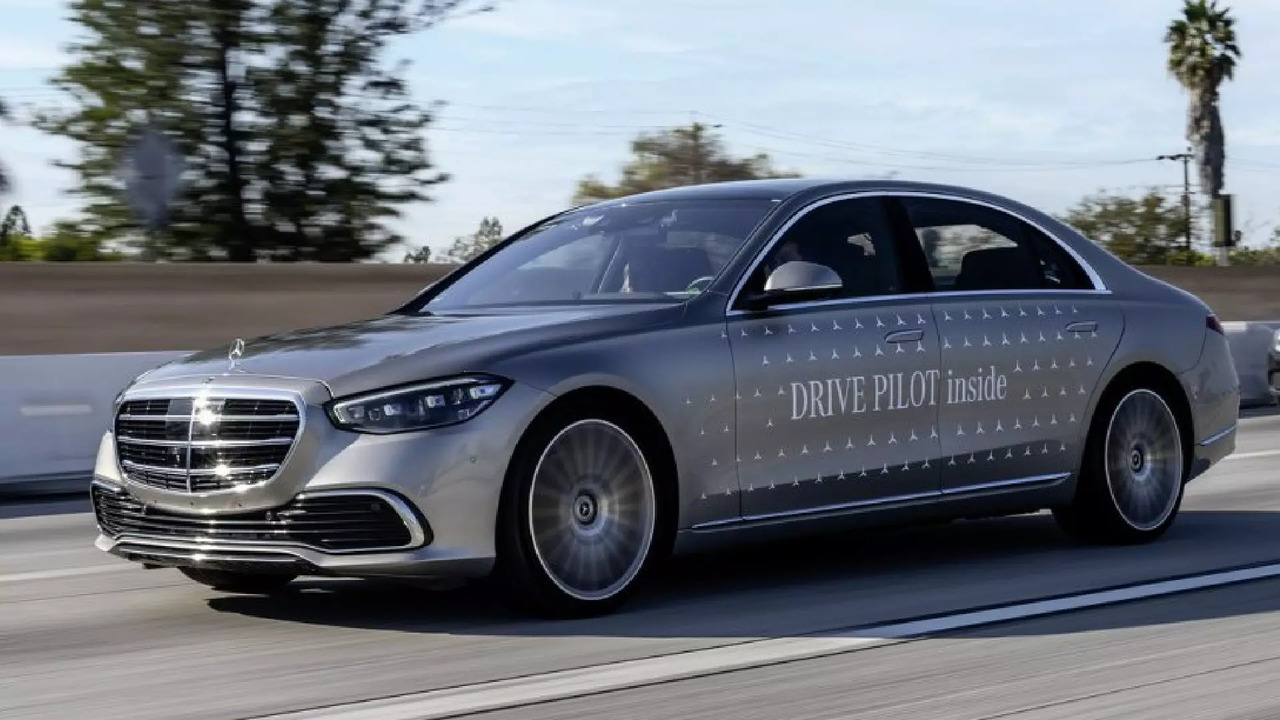 Mercedes-Benz becomes first automotive company to certify Autonomous Level 3 system for US market