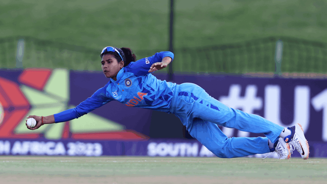 Watch: Indian star Archana Devi takes stunning one-handed catch during Women's U-19 T20 WC final vs England