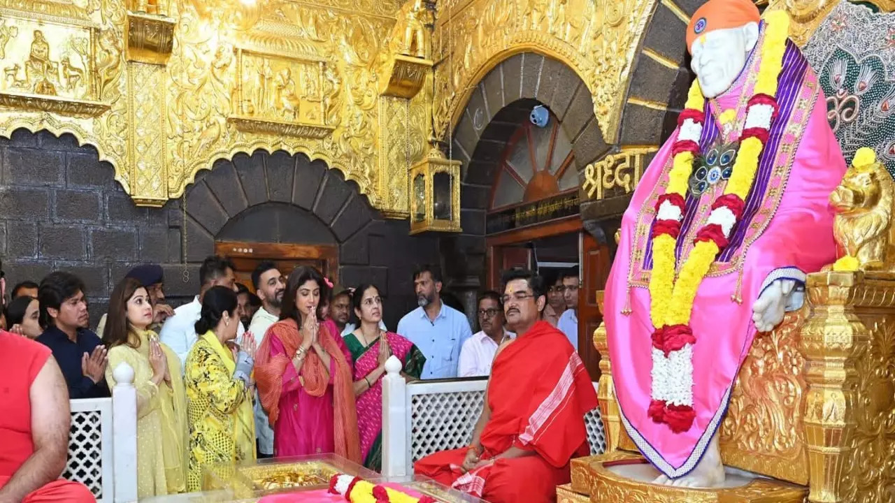 Shilpa Shetty, Raj Kundra visit Sai Baba temple in Shirdi with family