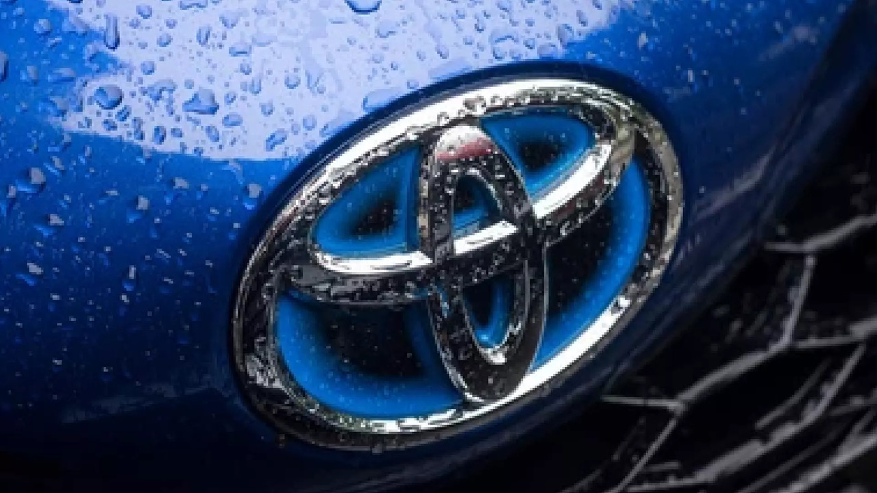 Toyota beats Volkswagen group to be world’s top-selling automaker for third in a row