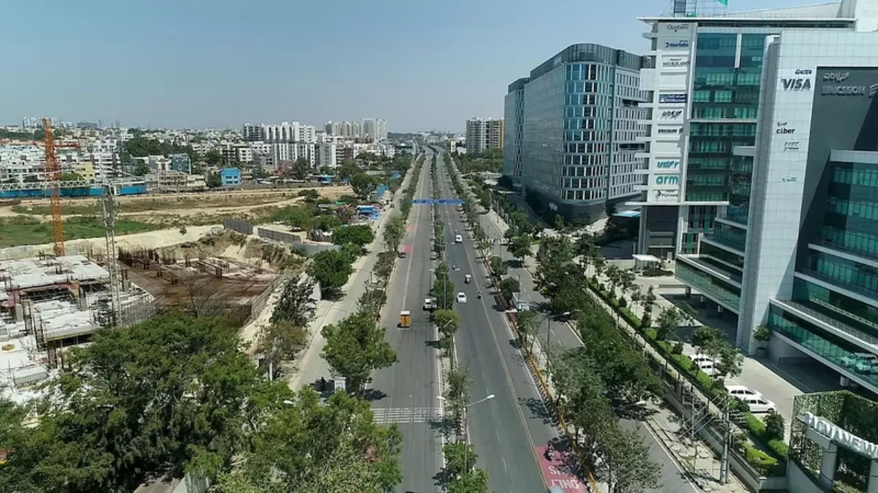 A view of the Outer Ring Road.