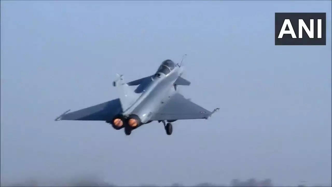 french rafale ani.