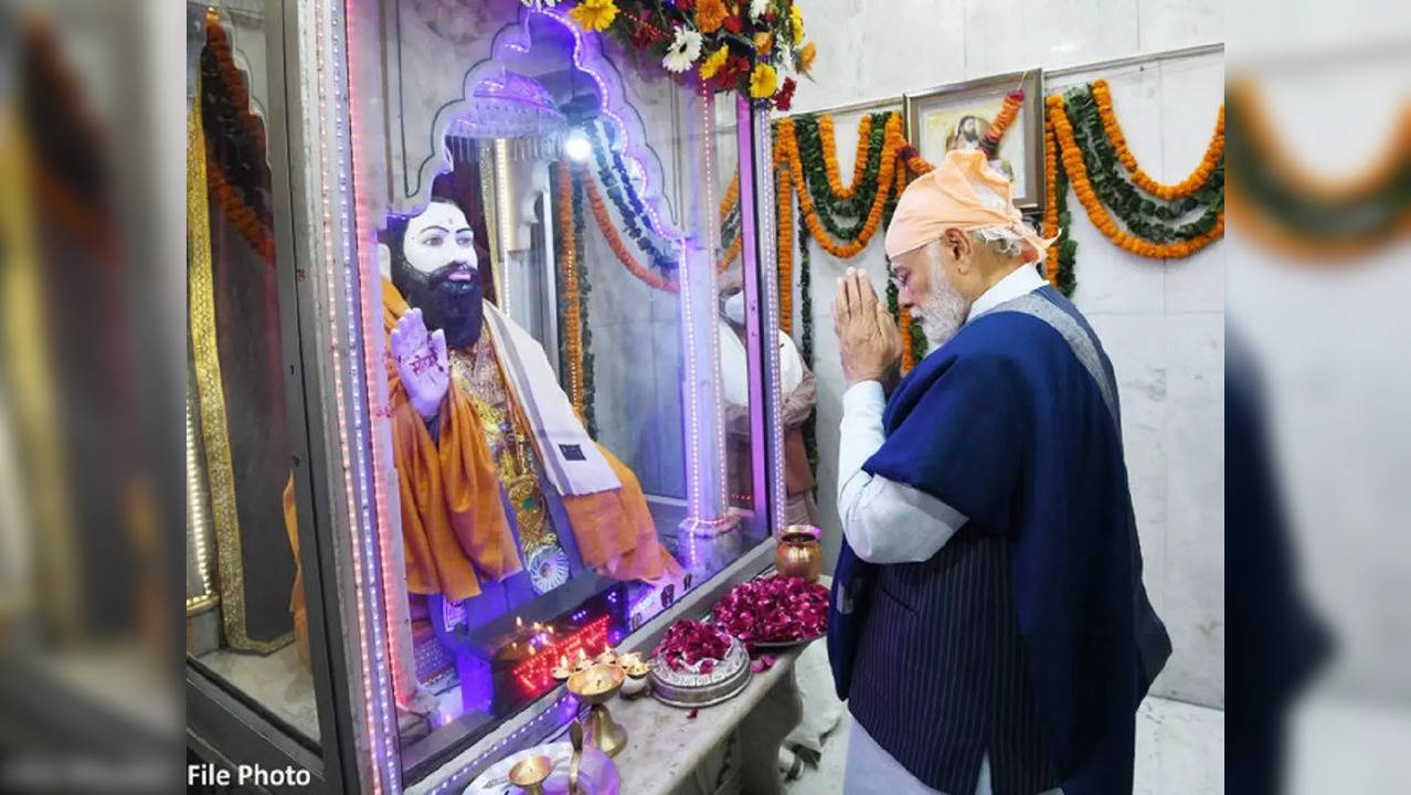 PM Modi remembers Guru Ravidas​