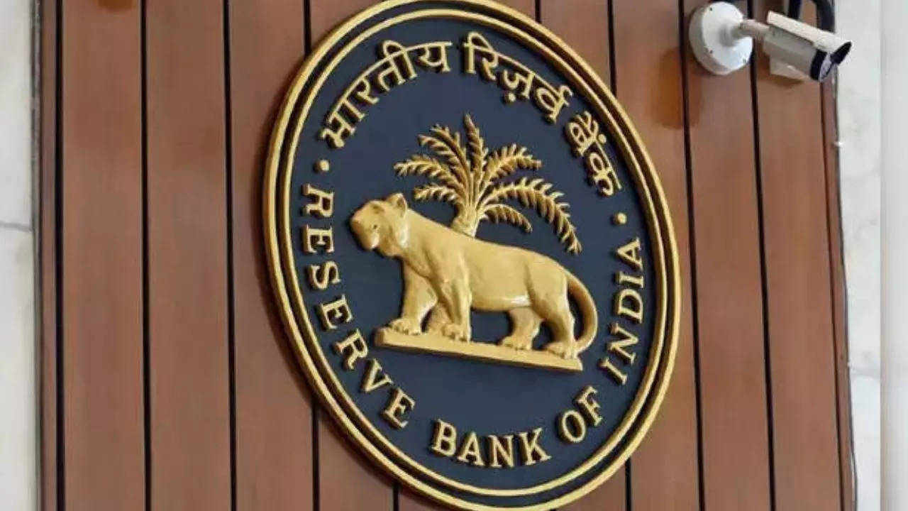 Expect RBI to pause repo rate hike in February policy: SBI Research