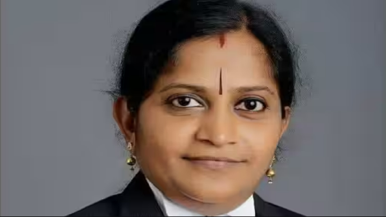 Victoria Gowri takes oath as Madras High Court judge