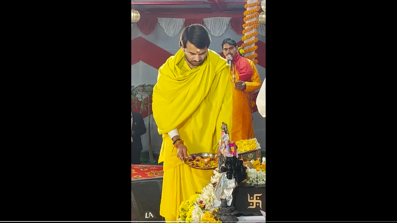 Tej Pratap Yadav installs idol of Lord Krishna