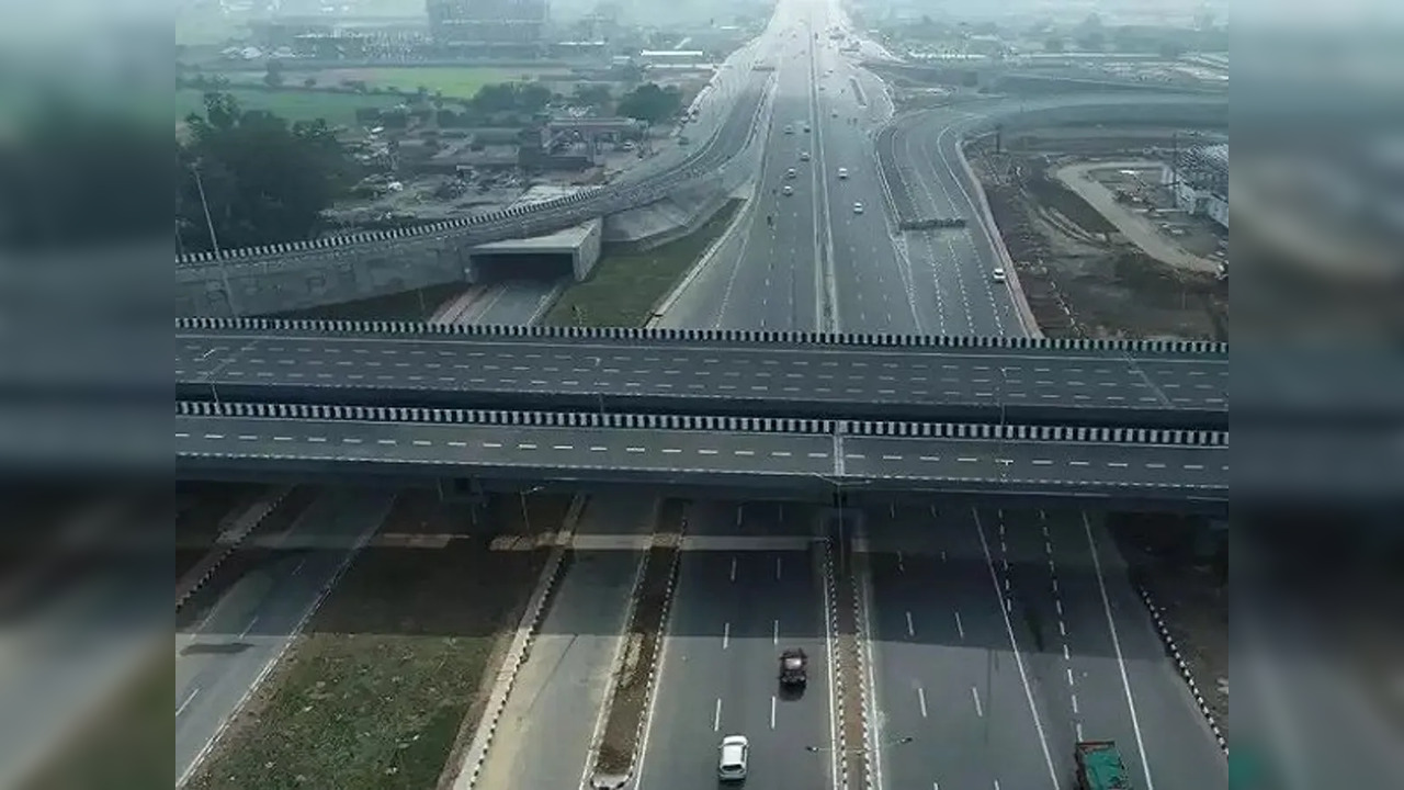 Delhi-Mumbai Expressway: Delhi to Jaipur in just around 3 hours | PM Modi to inaugurate 246 km Sohna-Dausa stretch