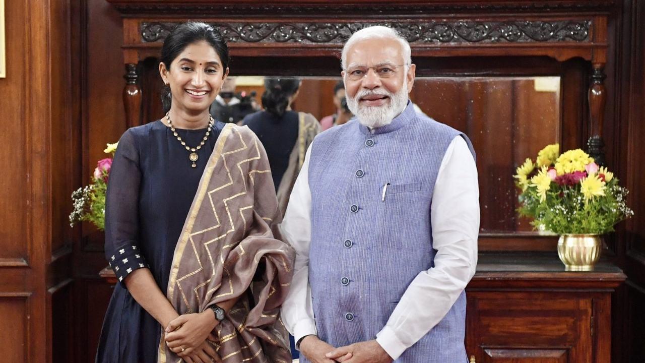 Aiyyo Shraddha with PM Modi