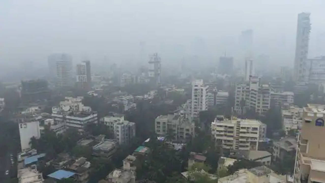 Mumbai pollution - PTI.